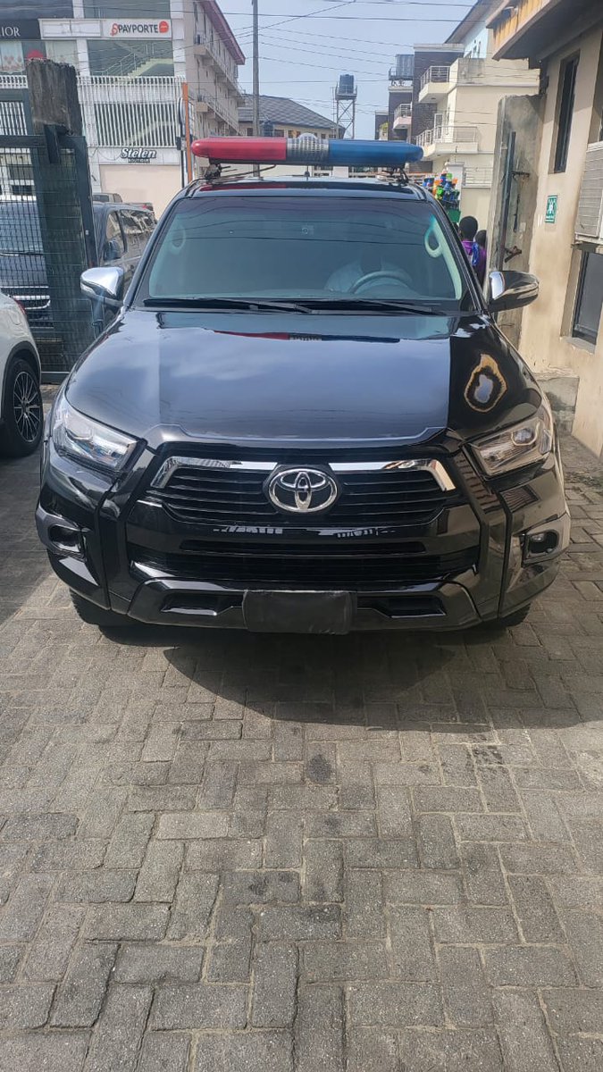 SOUTHCARNG_LTD's tweet image. WHAT YOU NEED MIGHT JUST BE SIMPLE AIRPORT PICKUP/DROPOFF 🤷
CALL ME AND BOOK A SELECTION 📞
HILUX
PRADO
CAMRY
SIENNA
ALL FOR HIRE
PRICE RANGE: 100k-250k/booking (ITINERARY & VEHICLE DEPENDENT)
DRIVING AND FUELING HANDLED
LAGOS/IBADAN
WhatsApp/call: 09138601779
#CarRental