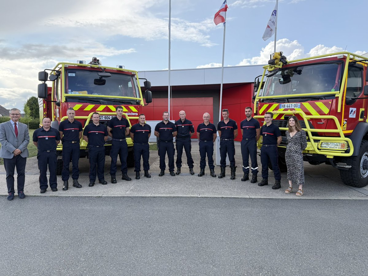 Sapeurs-pompiers 53 tweet media