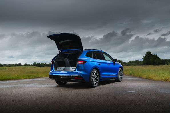 #Skoda has developed a new 'commercial' variant of its all-electric #SUV tinyurl.com/ycypkubu #EVs #electric #Cargo <a href="/SKODAUK/">Škoda UK</a>