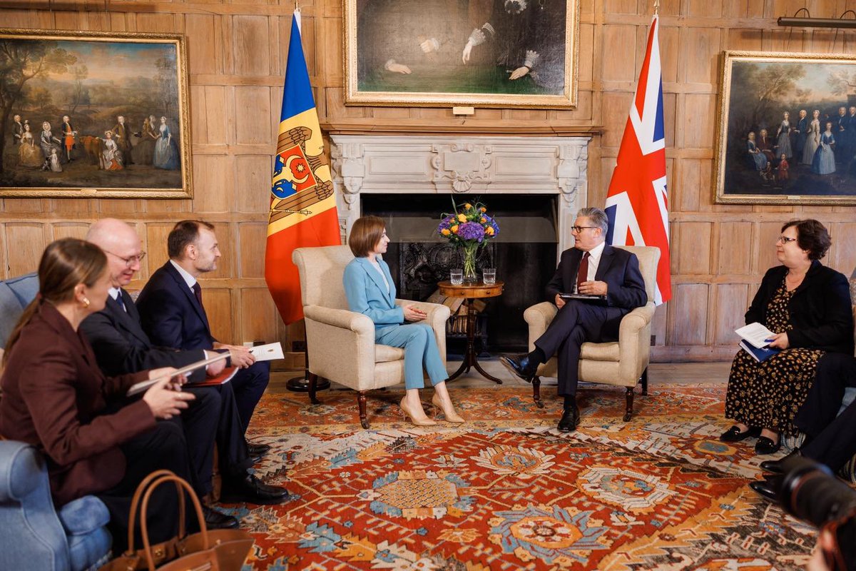 latiniano's tweet image. ✔️ 🇬🇧🇲🇩 в Лондоне сегодня прошла встреча премьер-министра Британии Кира Стармера и президента Молдовы Майи Санду
обсуждались вопросы двусторонней повестки Британия-Молдова
далее президент Майя Санду встречается с королём Карлом III..