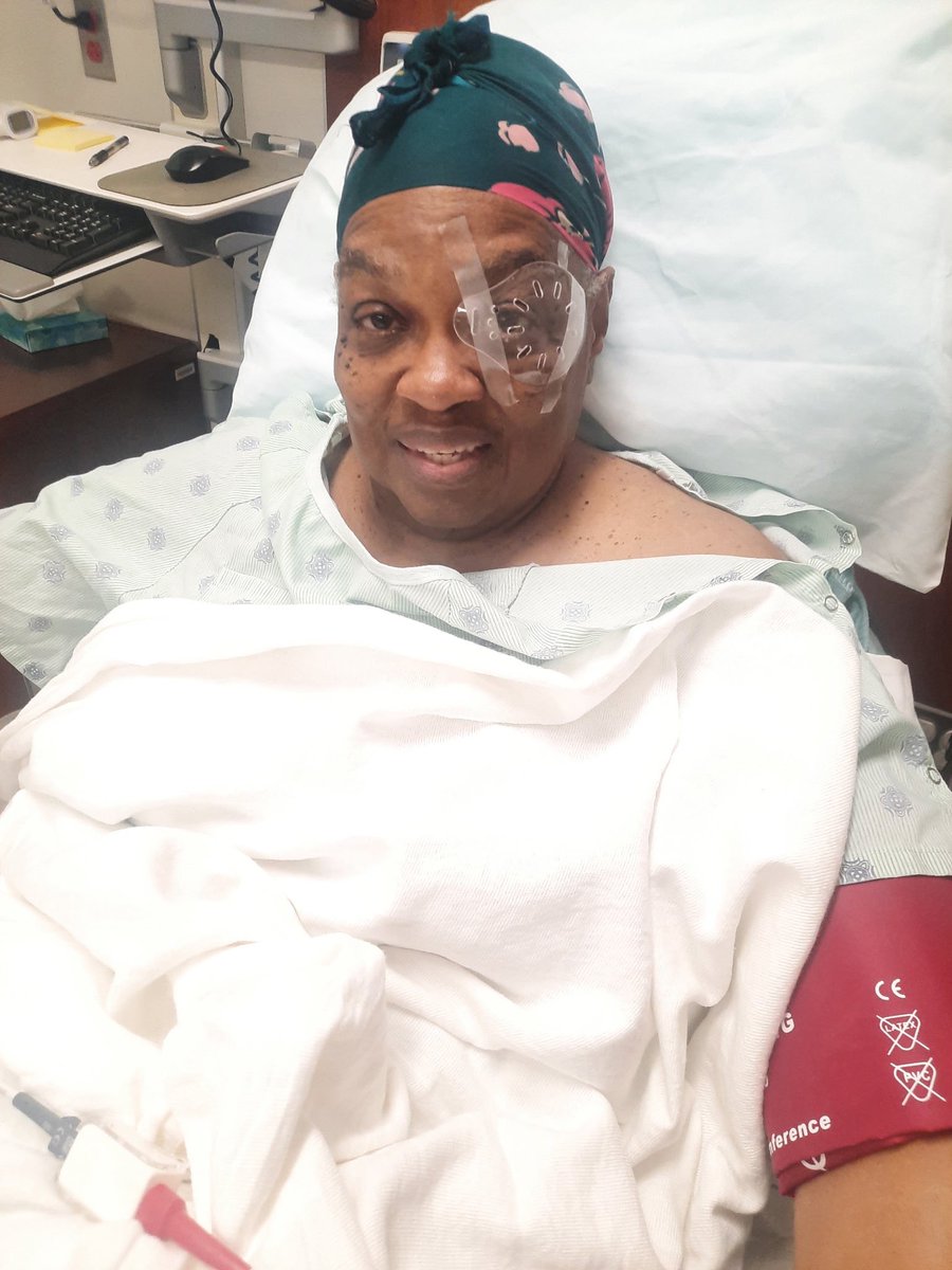 englewoodelaine's tweet image. I had cataract surgery last Tuesday. Since then, I’m driving without glasses. Everything is like HD 2000😉. Next 👁️ ball in about three weeks. Weird surgery; under anesthesia but could hear the ophthalmologist. Eye shield gone. 👍🏾🙏🏾🙏🏾I Praise God for successful surgery.