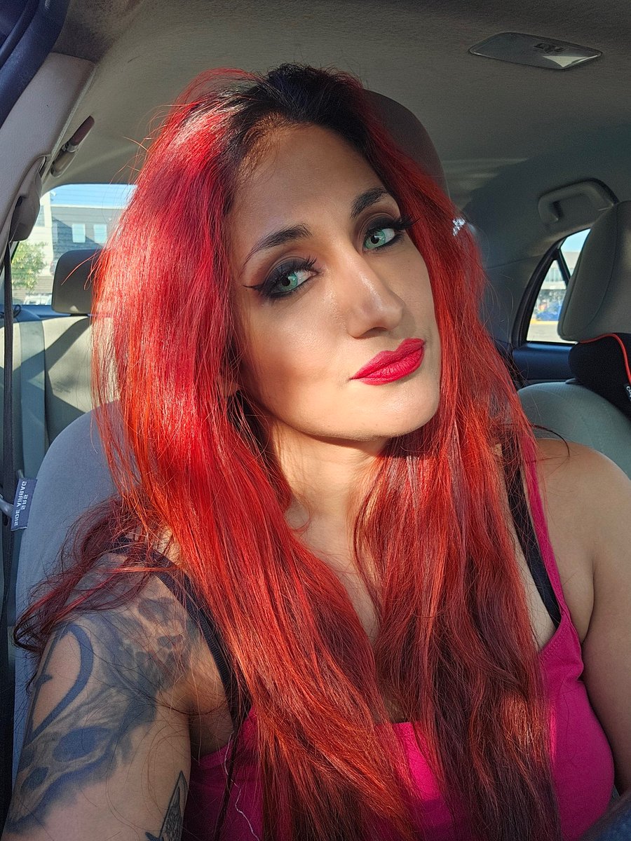 EnglishLeo's tweet image. #WomanCrushWednesday - @KatrinaCreed