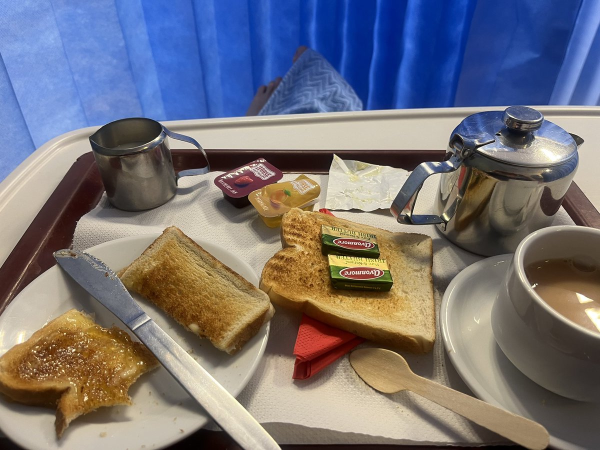 damienwlr's tweet image. Nicest toast EVER at endoscopy unit at @UHW_Waterford : Brilliant staff, kind to all & so professional; nurses, doctors, porters all brilliant, from Stradbally~Glenmore ~Killinaspeck~Kerry~Mumbai~Top of the Town. We’re so lucky to have a top health service in so many respects.