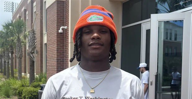 ttjharden8's tweet image. #Florida added 4-star WR Marquez Daniel to its 2026 class over a month ago.
Since then, his relationship with the wide receiver staff has only grown, and he’s looking forward to his senior season.
“Florida’s been treating me good.”
@Quez_26
➡️: 247sports.com/college/florid… (VIP)