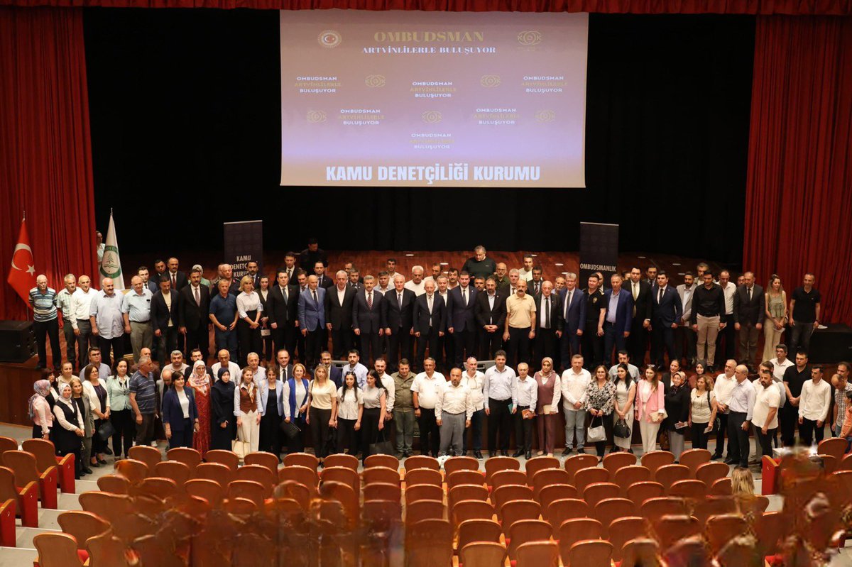 📍Artvin

Ombudsman Artvinlilerle Buluşuyor❗️

Kamu Başdenetçisi Sayın Mehmet Akarca, Kamu Denetçileri Sayın Ertunç Erkan Balta ve Sayın Sadettin Kalkan, “Ombudsman Artvinlilerle Buluşuyor” programında, kürsüde söz alan vatandaşların şikâyet ve taleplerini dinledi.