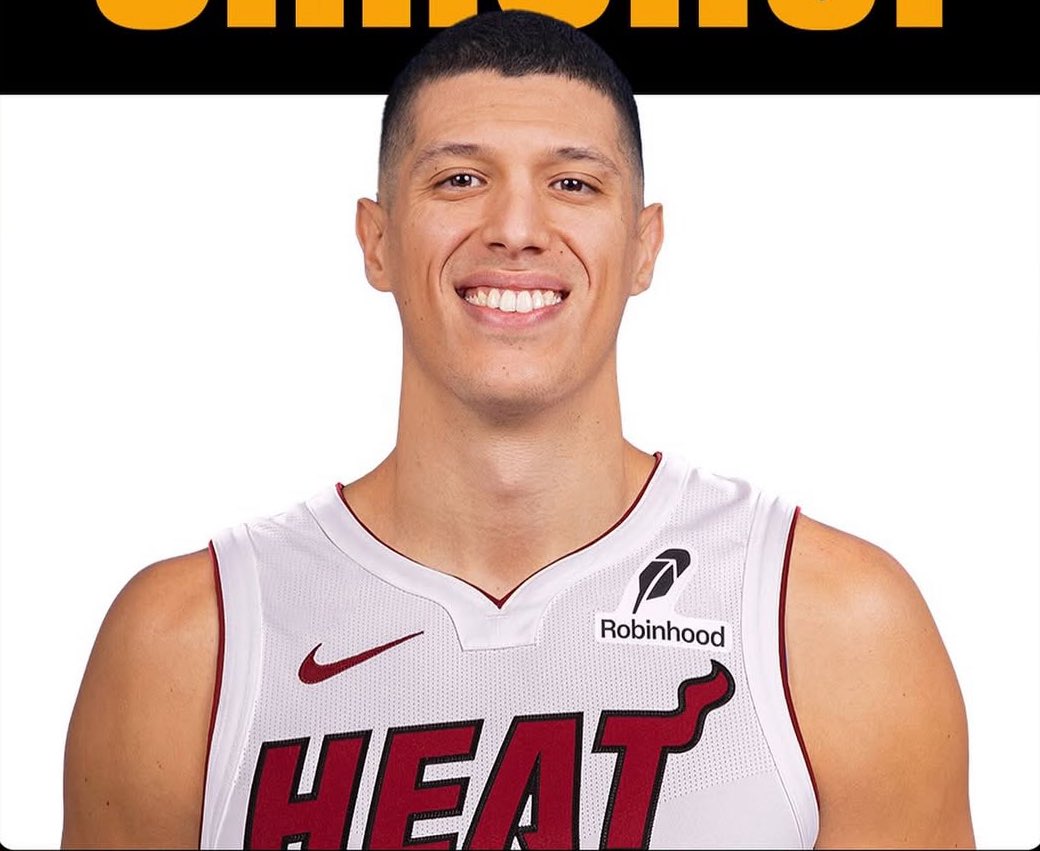 SleeperHeat's tweet image. Simone Fontecchio will wear No. 0 for the Heat
(per @EtienneCatalan)