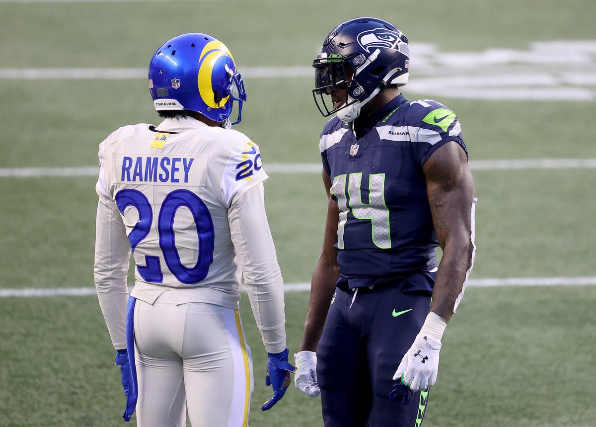 FeelLikeMafe's tweet image. Not even an hour into the first day of #Steelers training camp and DK Metcalf and Jalen Ramsey got into a altercation
The two had to be separated after the first play of 7on7.