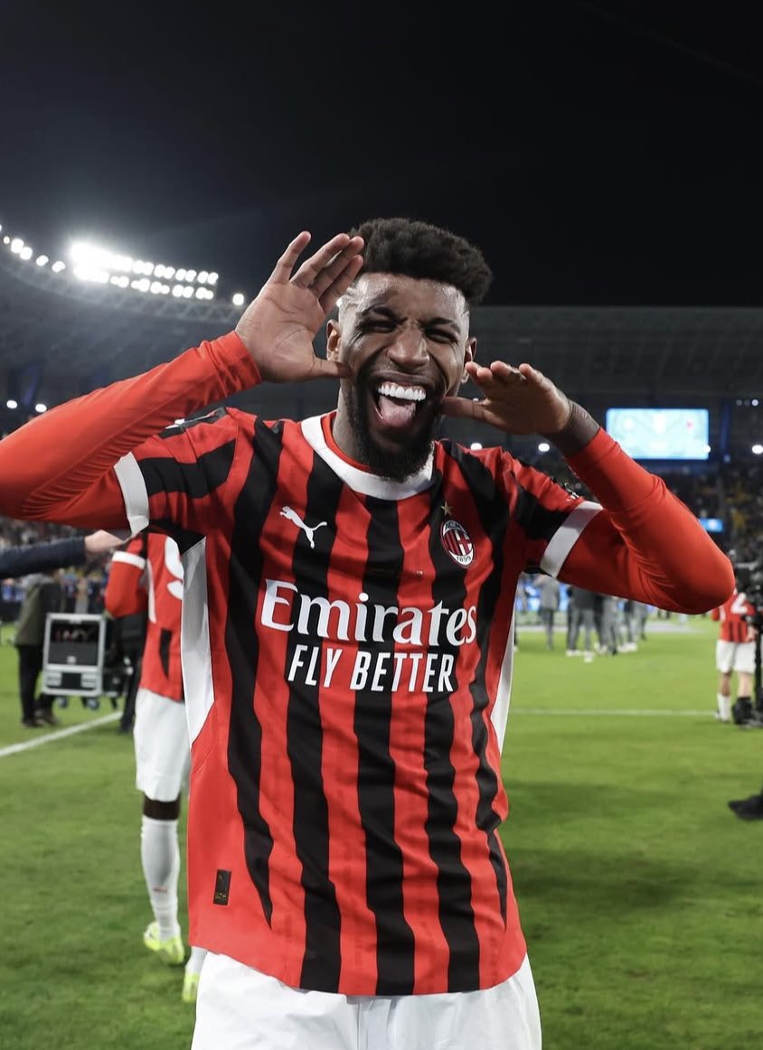 luchino_saltato's tweet image. Se ne va con il 100% dei derby vinti e un trofeo alzato in faccia ai ratti 

Tecnicamente una sciagura, simbolicamente un eroe