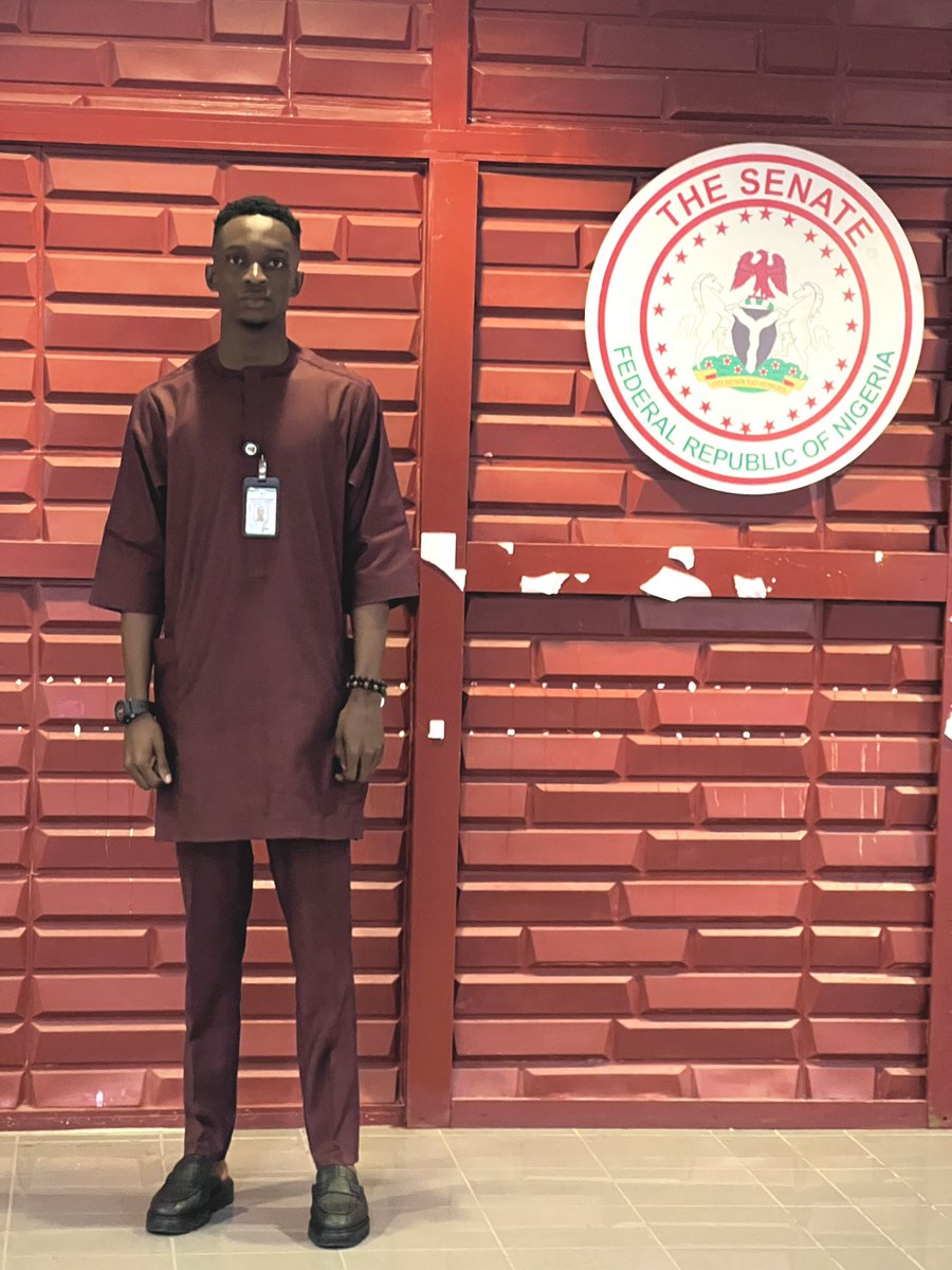 africanpanda_'s tweet image. Some day I’d be your president aswell 😎
Bookmark now, so dat you fit say you know me dat time.