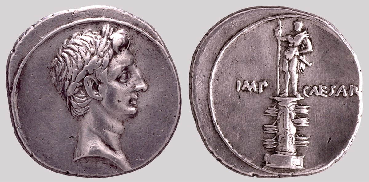 resclassicae's tweet image. Denarius depicting Augustus with laureate (obverse) and a statue of him holding a spear and parazonium (reverse). Roman, 29-27 BC, Numismatic Museum.