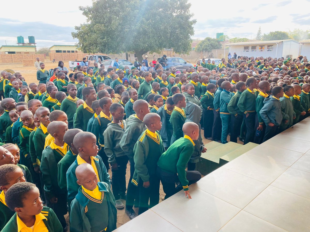 EFFward11's tweet image. ♦️Earlier Today♦️
EFF Branch Chairperson Fighter Sthembiso Nkuna accompanying Lucky Khoza who is representative of CHARITY HIKE FOR SCHOOL SHOES, a group of visionary young man and woman who embark on Hiking activities for a cause.
Lucky Khoza was born and raised in KaHoyi…