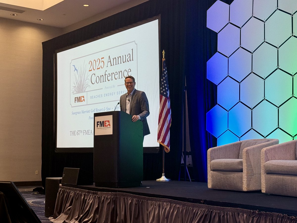 flpublicpower's tweet image. The conference has officially begun! @OUCreliableone GM/CEO & FMEA President Clint Bullock & FMEA Executive Director Amy Zubaly welcomed this year’s attendees to Ponte Vedra Beach. We have a great turnout & can’t wait for the rest of the conference! #FLPublicPower #PublicPower
