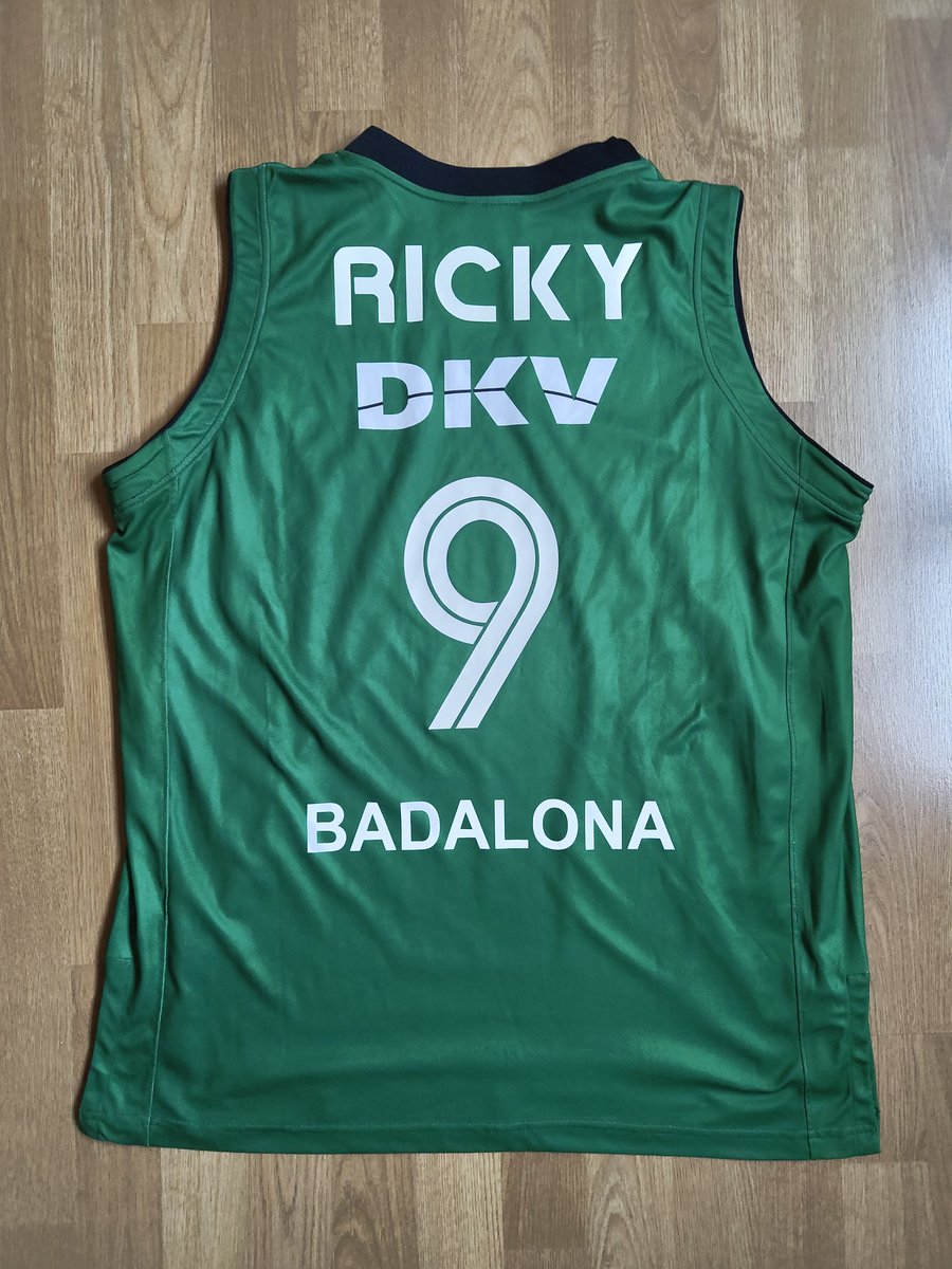 🚨 SORTEIG RR9 🚨 

La tornada del <a href="/rickyrubio9/">Ricky Rubio</a> és un somni fet realitat i cal celebrar-ho 🥳🎁

La samarreta nova mola, però en voleu una del millor Ricky? 😁

Sols cal fer RT per participar. Si demostres ser soci a comentaris, participació x10.

Molta sort i Força Penya!! 💚🖤