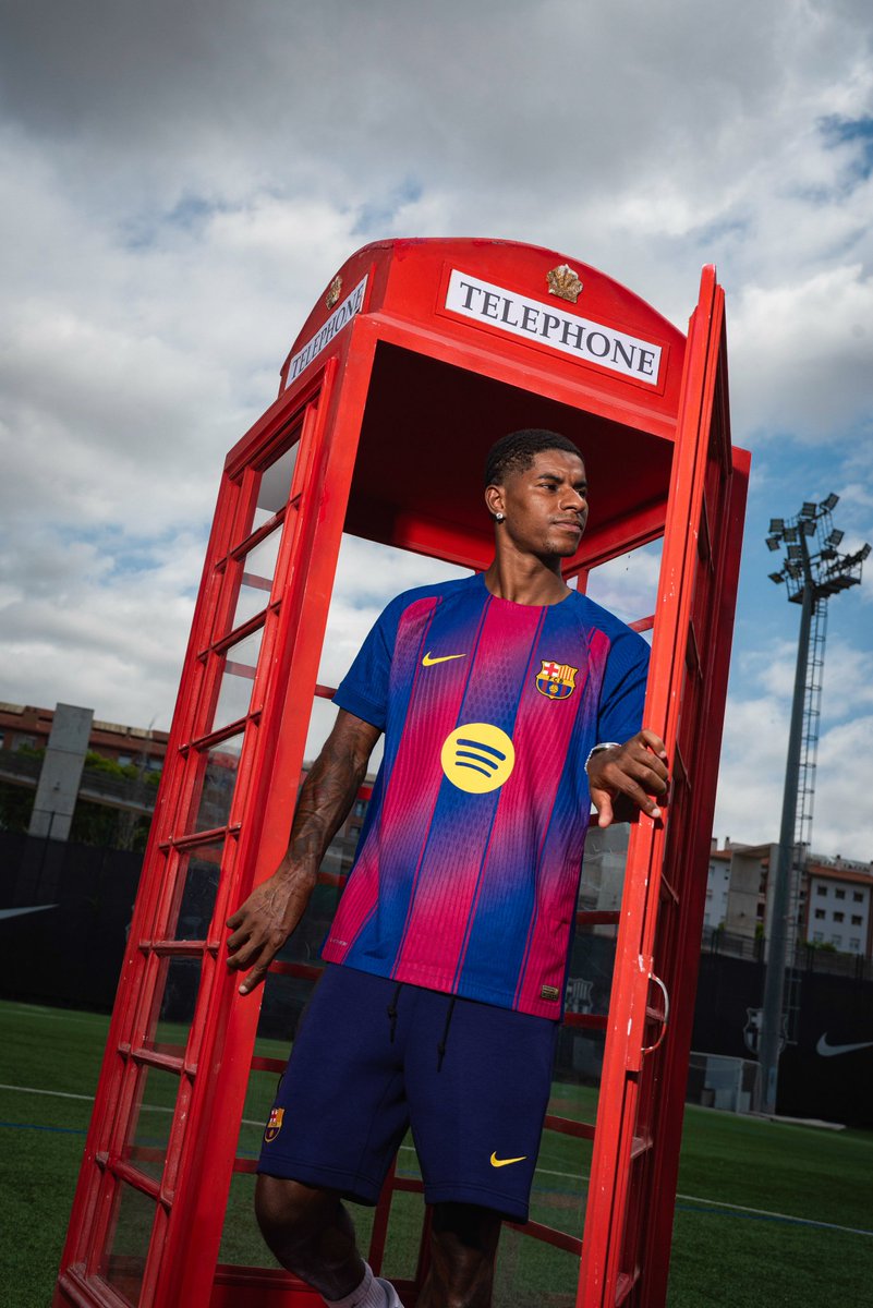 FIKFAMElCA's tweet image. Unfortunately, Marcus Rashford will be back on his form and score more goals for Barcelona than he did for Manchester United!