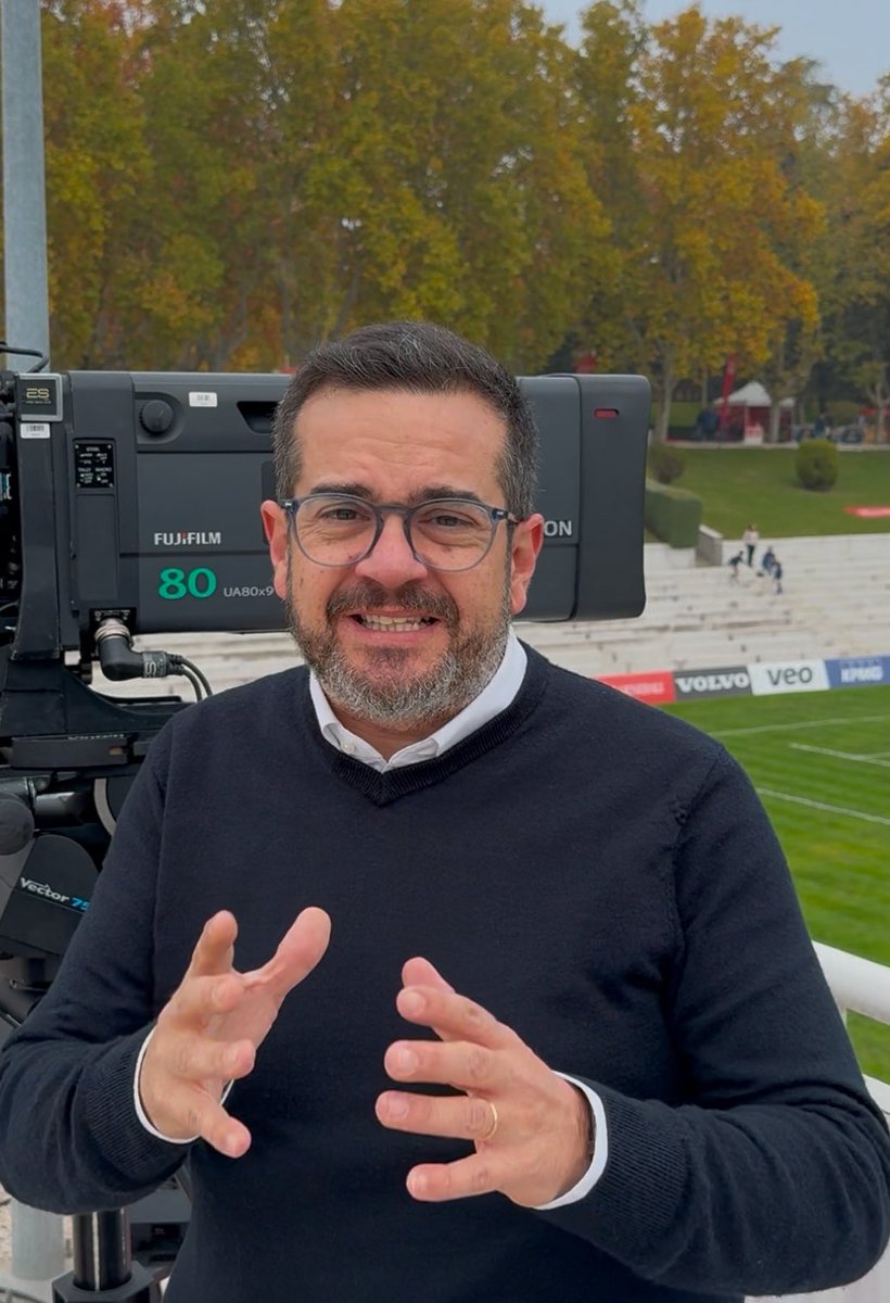 davgar47003's tweet image. Años entrando a la melé del oval y los que nos quedan para seguir avanzando juntos. Gracias @Carloshansen2 @gabrielsaez66 y toda la directiva de @ferugby por la confianza. Gracias @emartinezbravo , @MiDanes y dpto. Comunicación por hacer fácil el trabajo.
¡¡A por todas!! 🏉  🎥