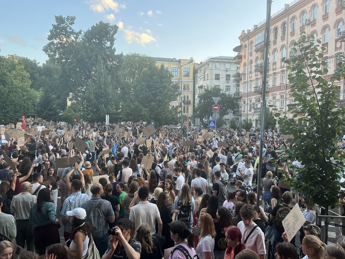 These are the biggest protests since the start of Russia's full-scale invasion. Thousands are gathering tonight in central Kyiv to oppose Zelenskyy's latest actions undermining Ukraine’s independent anti-corruption bodies.