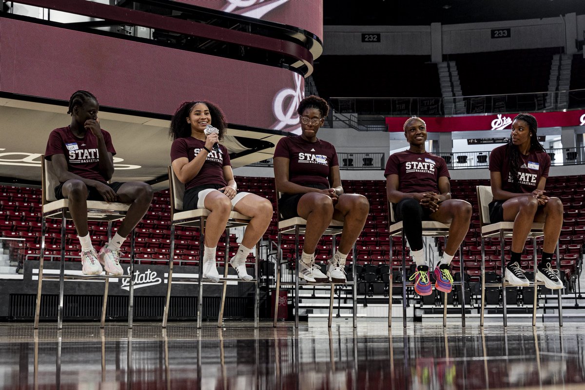 HailStateWBK's tweet image. Dawgs on the Mic 🎤 

#HailState