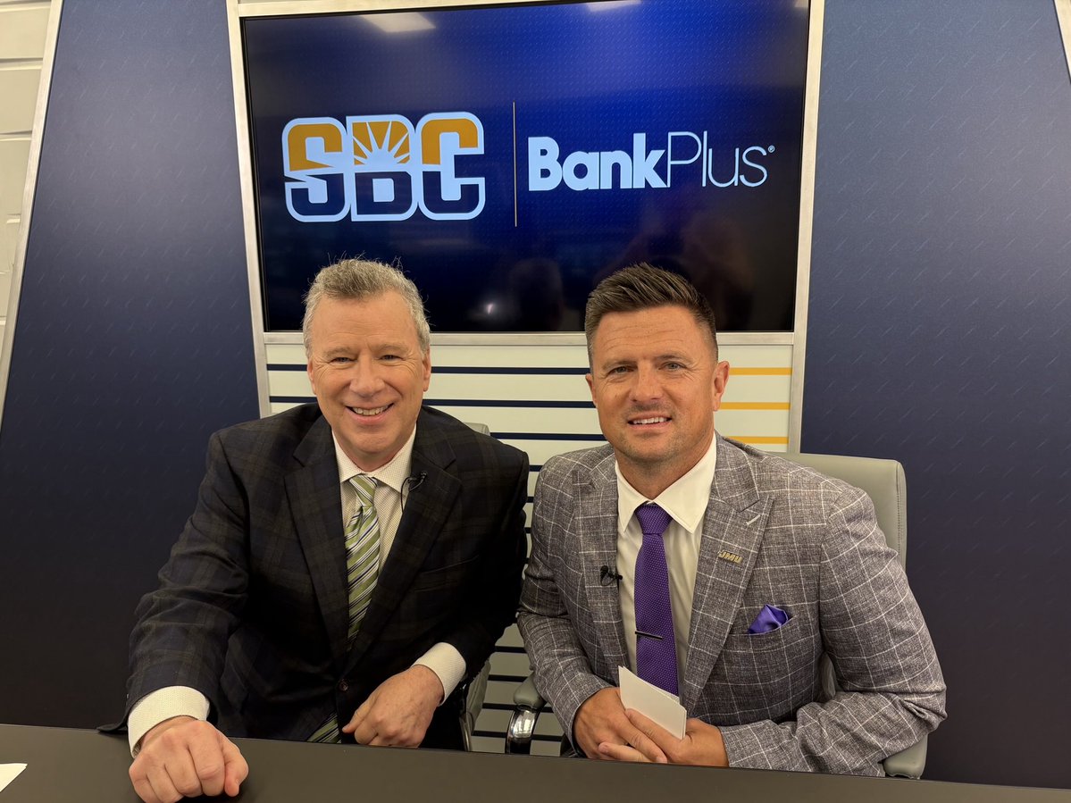 MattStewartTV's tweet image. Day 2 @SunBeltFB Media Days. Great to visit with @AppState_FB Coach @Dowell_Loggains. @JMUFootball @CoachBobChesney. @GSAthletics_FB @GSCoachHelton. @GeorgiaStateFB Coach @DellMcGee in @SunBelt Studio