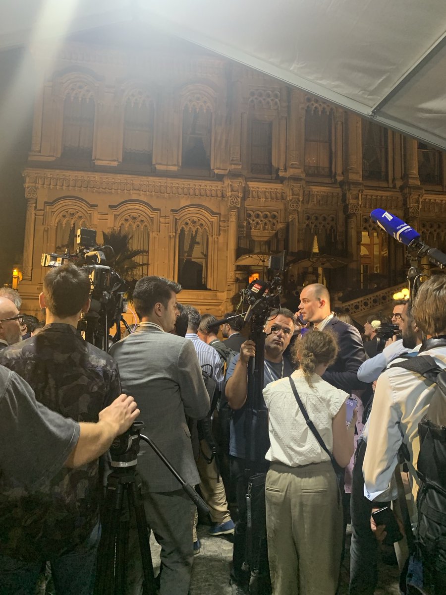 FulyaOzerkan's tweet image. Media in line for pressers from #Russia and #Ukraine delegations