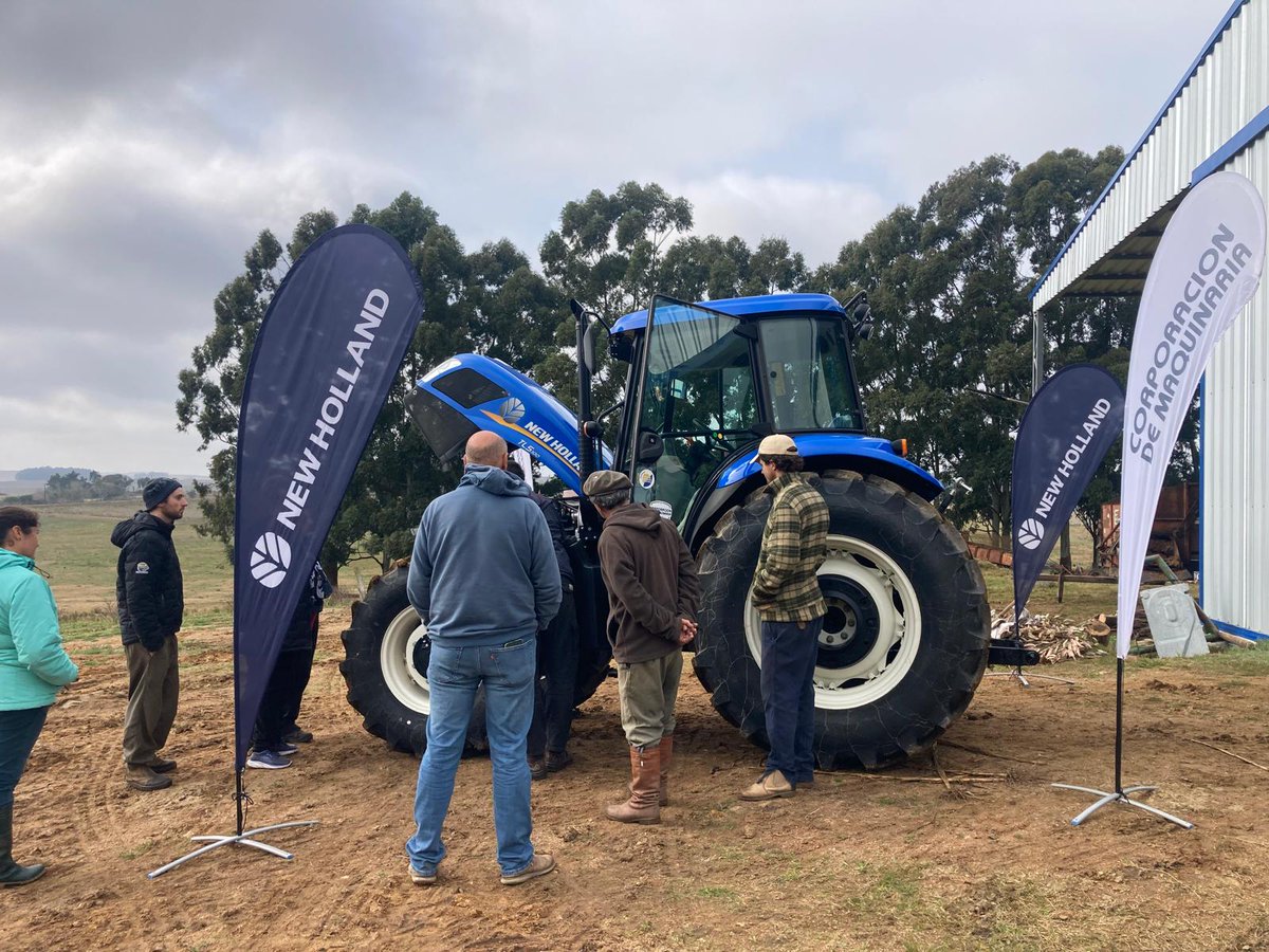 corporacionuy's tweet image. A CAMPO | Demostraciones en diferentes puntos del país. Tecnología, productividad y cercanía.
Sistemas de trabajo que potencian resultados.  

#Newholland #Comasa #corporaciondemaquinaria