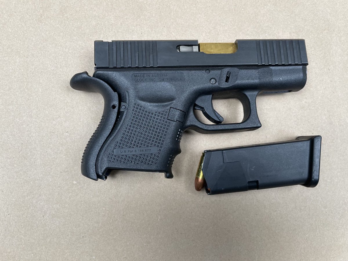 PeelPolice's tweet image. Search Warrant Leads to Seizure of Firearm
Read more: peelpolice.ca/Modules/News/i…