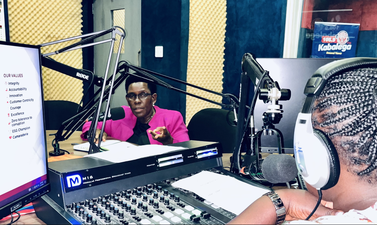 gracemarymugasa's tweet image. With the Deputy RPC Albertine, we have addressed the people of Bunyoro ahead of tomorrow’s NRM Primaries Election on @fmkabalega.
We have talked about the stipulated guidelines, best practices and what voters and the general public have to avoid as we work towards a peaceful…