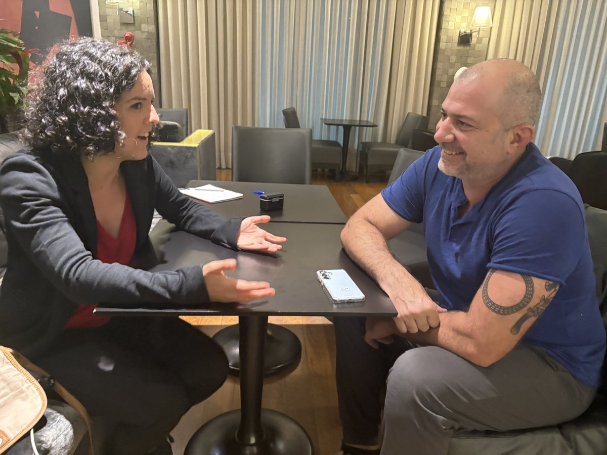 ManonAubryFr's tweet image. 🇪🇺 🇧🇷 Très heureuse de rencontrer Marco Mantovani, chercheur et activiste chez @Global_Witness au Brésil.
Son précieux travail de terrain informe sur les ravages de l'agro-business sur la forêt Amazonienne et les droits humains, que l'accord UE-Mercosur ne fera qu'aggraver !