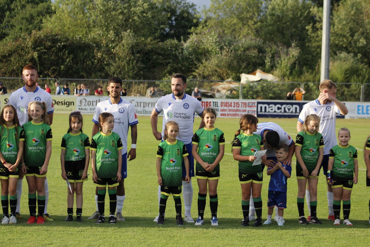 YateTownFC's tweet image. ✨ A historic moment at the club yesterday as we welcomed St Nicks U9 Girls – our first ever girls team to lead the way as matchday mascots! 👧⚽
Thank you for bringing your energy, smiles, and support.