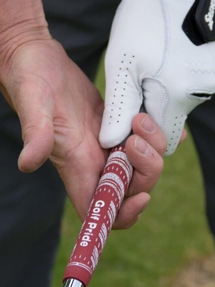 MyGolfSpy's tweet image. I'm willing to bet you're making at least one of these mistakes when it comes to your grip.
(Would have saved me 10 years if someone had told me sooner)
👉🏼 ✅ bit.ly/45g5tdL