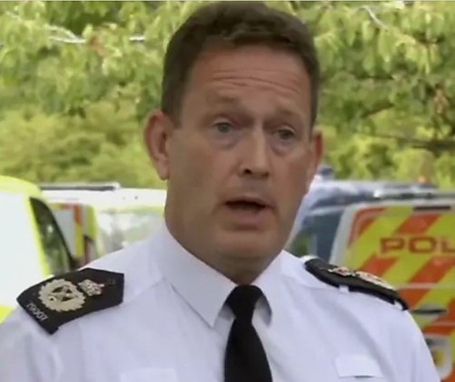 EvacTony's tweet image. The police only the ground are useful idiots for their political management, their political management are useful idiots for #KeirStarmer.
If you're in the job and going along with it you have no excuses anymore, the cover is blown #Epping let the cat out of the bag.