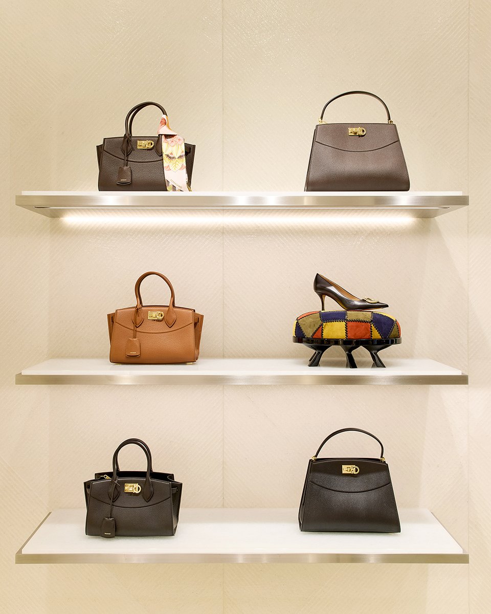 Now open: Ferragamo debuts a newly designed boutique at The Hyundai Seoul, a refined expression of Italian craftsmanship. A curated selection of men’s and women’s shoes, bags, and accessories includes a mini drawstring bag design available exclusively in the store.