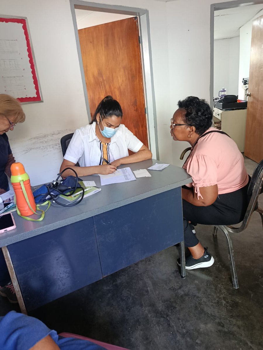 YusleybysA's tweet photo. Centro Diagnóstico Integral Jorge Eliécer Gaitán, La Quebradita, Distrito Capital trabajando desde el corazón para llevar Salud al pueblo Venezolano.#CubaCoopera ,#CubaEstáFirme #CubaPorLaSalud https://t.co/GDUa7RIlzb