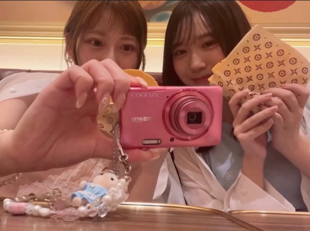 かわいいっ♡
たこせん食べたなった🐙

#meigram
#東村芽依
#藤嶌果歩