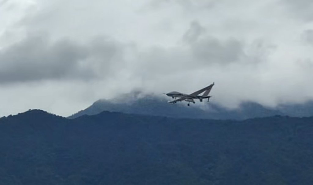 PDChina's tweet image. China's independently-developed Wing Loong unmanned aerial vehicle (UAV) has successfully conducted typhoon warning reconnaissance for the first time in the country, the Aviation Industry Corporation of China said on Wednesday.