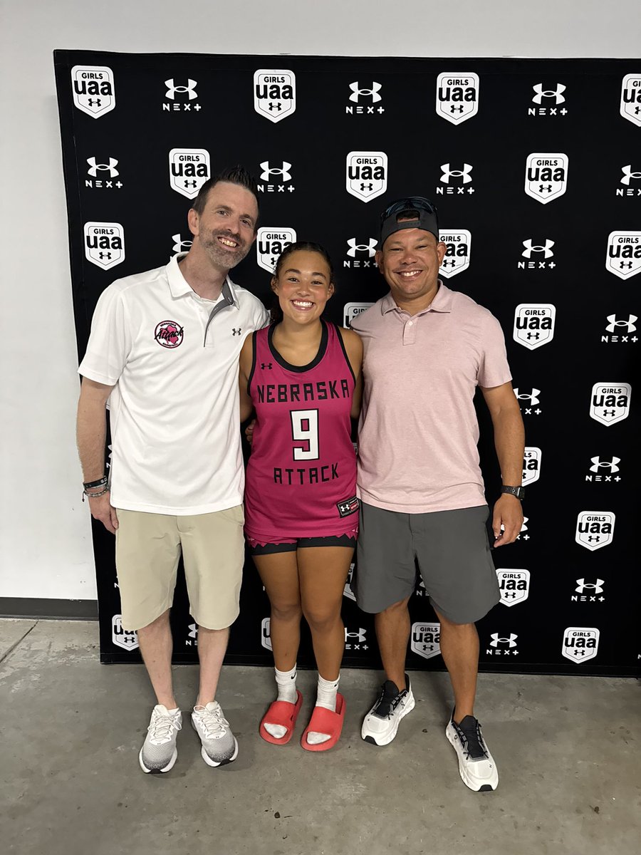 DBatten22's tweet image. Didn’t get a picture with this one either.
She did the dirty work — and made it look good.
Locked up anyone in front of her, attacked the hoop with one of the strongest curls I’ve seen, and hit some big shots when it mattered.
Plays hard. Plays smart. Does all the little things…