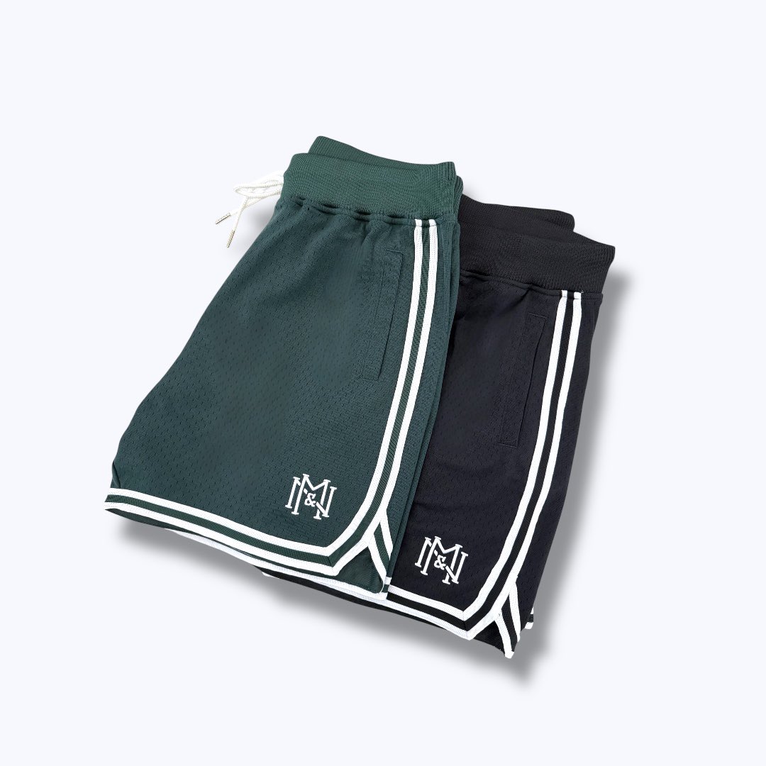 MNFlagshipStore's tweet image. New @mitchell_ness Branded Interlock Logo Mesh Shorts 🩳
These shorts showcase our interlock M&N logo with a comfortable mesh for summer! Now Available.