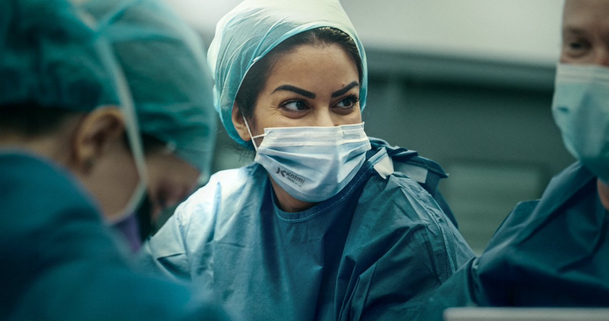 NHSEnglandLDN's tweet image. Critical: Between Life and Death is now streaming on @NetflixUK!
The series follows NHS colleagues working in the heart of London's Major Trauma System and emergency services, witnessing the live-saving care they deliver to patients. 💙