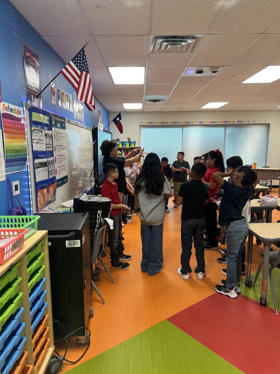 Week 1 Circles in the book! Way to go 4th graders and their amazing educators! Leading with Heart! <a href="/ClintISD/">Clint ISD</a> <a href="/BAILONANGELICAM/">Angie Bailon, #HeartFirst #BeAnElephant</a> <a href="/ctwpanthers/">Carroll T Welch</a>