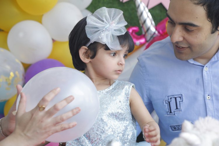 RCScience's tweet image. "Women who have had multiple children of the same sex are more likely to have another baby of the same sex, a new study has found.
Maternal age and genetics could be ‘weighting the coin toss’ for some couples..." via @sciencefocus realclearscience.com/2025/07/23/it_…