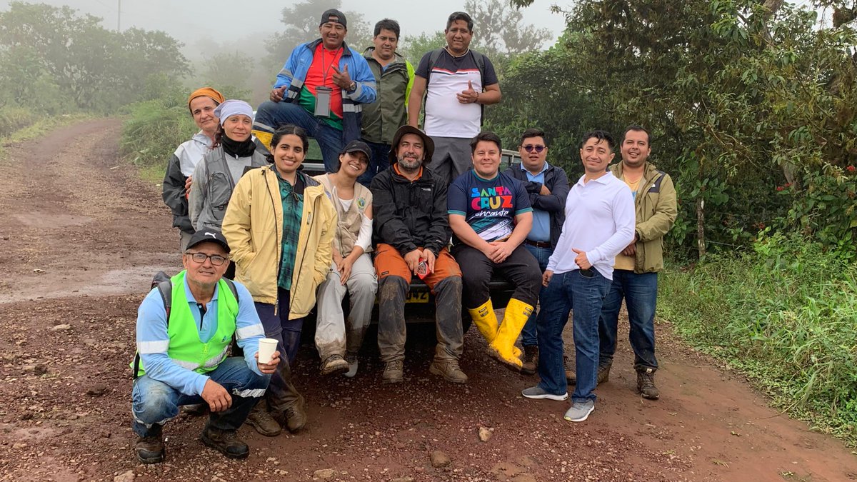 Maurizio Mulas (@mauriziomulas2) on Twitter photo 🌋 IsVolc: ciencia, cooperación y sostenibilidad en Galápagos
Proyecto internacional entre <a href="/univca/">Università degli Studi di Cagliari</a> 🇮🇹, <a href="/espol/">ESPOL</a> 🇪🇨 y <a href="/aguasgalapagos/">aguasdegalapagosep</a> del <a href="/gadsantacruz/">GAD Municipal de Santa Cruz</a> para capacitar y implemetar los laboratorios para estudios de agua dulce en la isla Santa Cruz.
<a href="/EspolDivulga/">Espol Divulga</a> <a href="/DEC_INV_ESPOL/">Investigación ESPOL</a> 🌋 IsVolc: ciencia, cooperación y sostenibilidad en Galápagos
Proyecto internacional entre <a href="/univca/">Università degli Studi di Cagliari</a> 🇮🇹, <a href="/espol/">ESPOL</a> 🇪🇨 y <a href="/aguasgalapagos/">aguasdegalapagosep</a> del <a href="/gadsantacruz/">GAD Municipal de Santa Cruz</a> para capacitar y implemetar los laboratorios para estudios de agua dulce en la isla Santa Cruz.
<a href="/EspolDivulga/">Espol Divulga</a> <a href="/DEC_INV_ESPOL/">Investigación ESPOL</a>