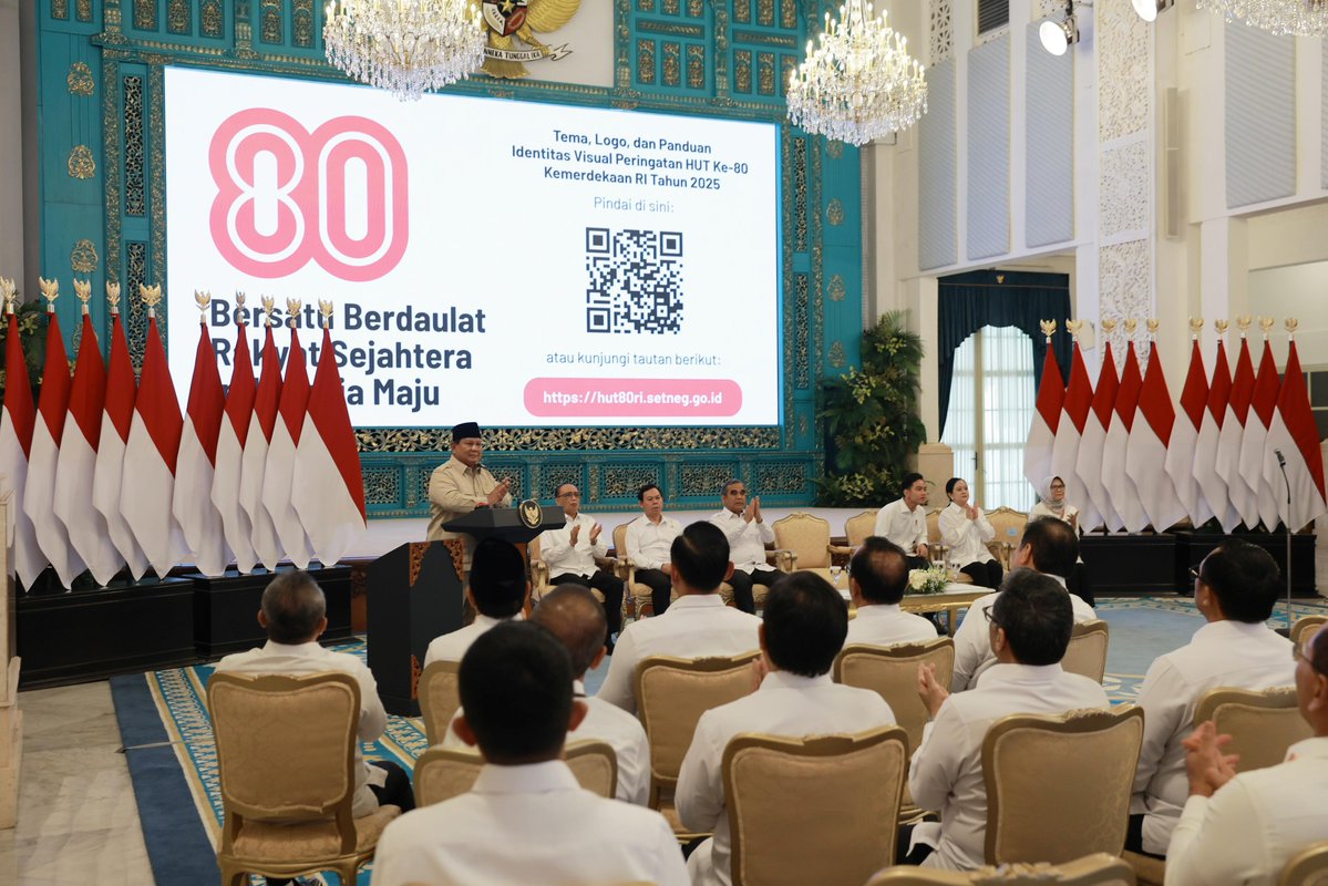 Dengan penuh semangat, logo peringatan Hari Ulang Tahun ke-80 Kemerdekaan Republik Indonesia secara resmi diluncurkan. Mengangkat tema besar “Bersatu Berdaulat, Rakyat Sejahtera, Indonesia Maju”, tema ini mencerminkan semangat bangsa untuk bersatu, menjembatani harapan satu sama