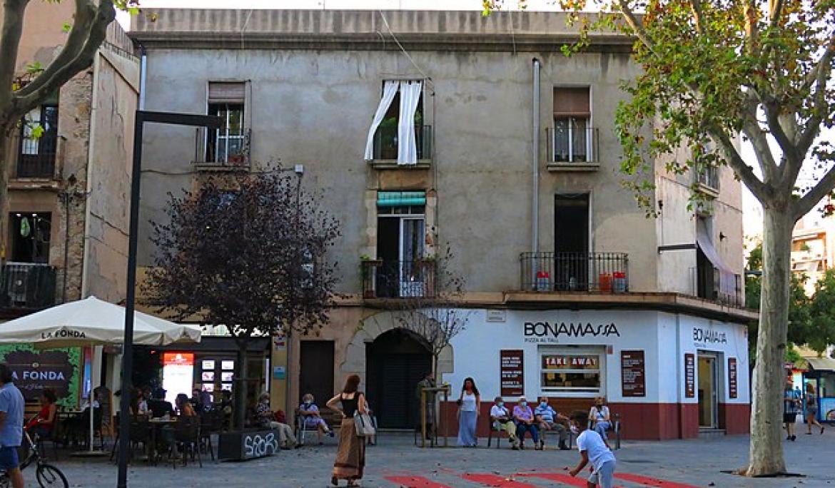 TMB_Barcelona's tweet image. 🗺️ 🔎Descobreix les places més desconegudes de #Barcelona amb #HolaBarcelona. #Barcelona és una ciutat viva, amb una gran quantitat d’activitat pels seus carrers i places. Aprofita les vacances i visita les places menys conegudes.
👉 ow.ly/RNGp50JA4bx