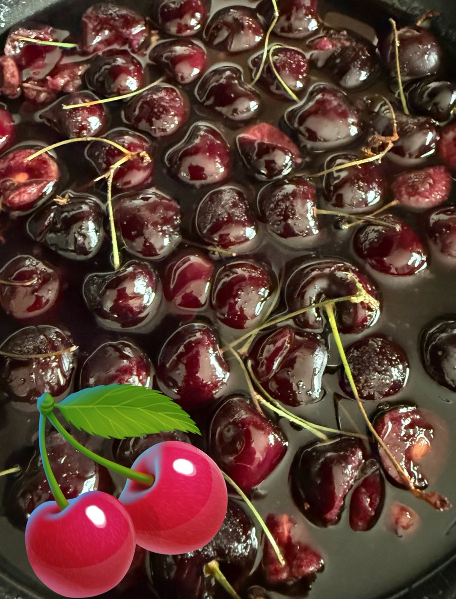 Making cherry syrup for cawfee :D