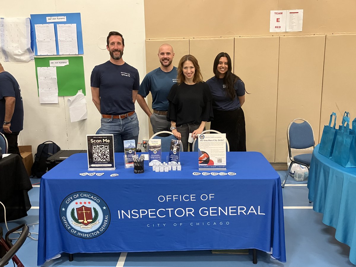 ChicagoOIG's tweet image. Thank you to all those who visited OIG @chicityclerk&apos;s Mobile City Hall over the weekend in Wicker Park.

Inspector General Deborah Witzburg joined OIG staff as they engaged with community members about how OIG works to promote transparency and accountability in City government.