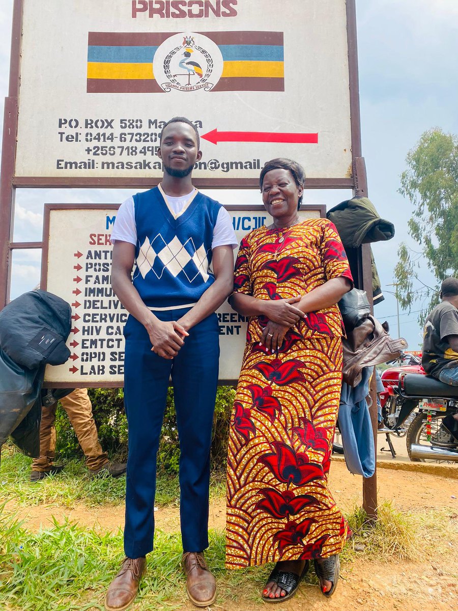 Dtsuspect1's tweet image. Earlier today with a group led by mama @linazed2 & @WalugembeHon managed to check on our comrades detained in masaka prison Eddie mutwe, Smart Wakabbi, General Gadafi and Achilleo Kivumbi .We are happy that they are still strong and we know we shall overcome