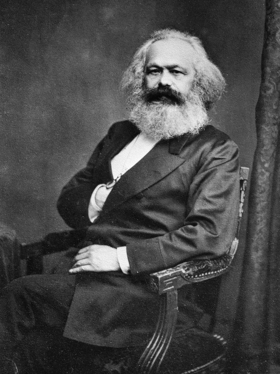 GuliaEnthusiast's tweet image. Had strange dream about liberals reading the communist manifesto and claiming Karl Marx wasn't socialist. Like they'd have 5 hour streams talking about it going like "ooh, this part says capitalists were progressive!!!" in a very obnoxious voice.
Liberal icon Karl Marx