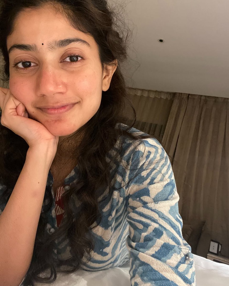 filmfare's tweet image. #SaiPallavi’s latest photo dump is all things calm, candid, and beautiful.🌻🩷
#Celebs