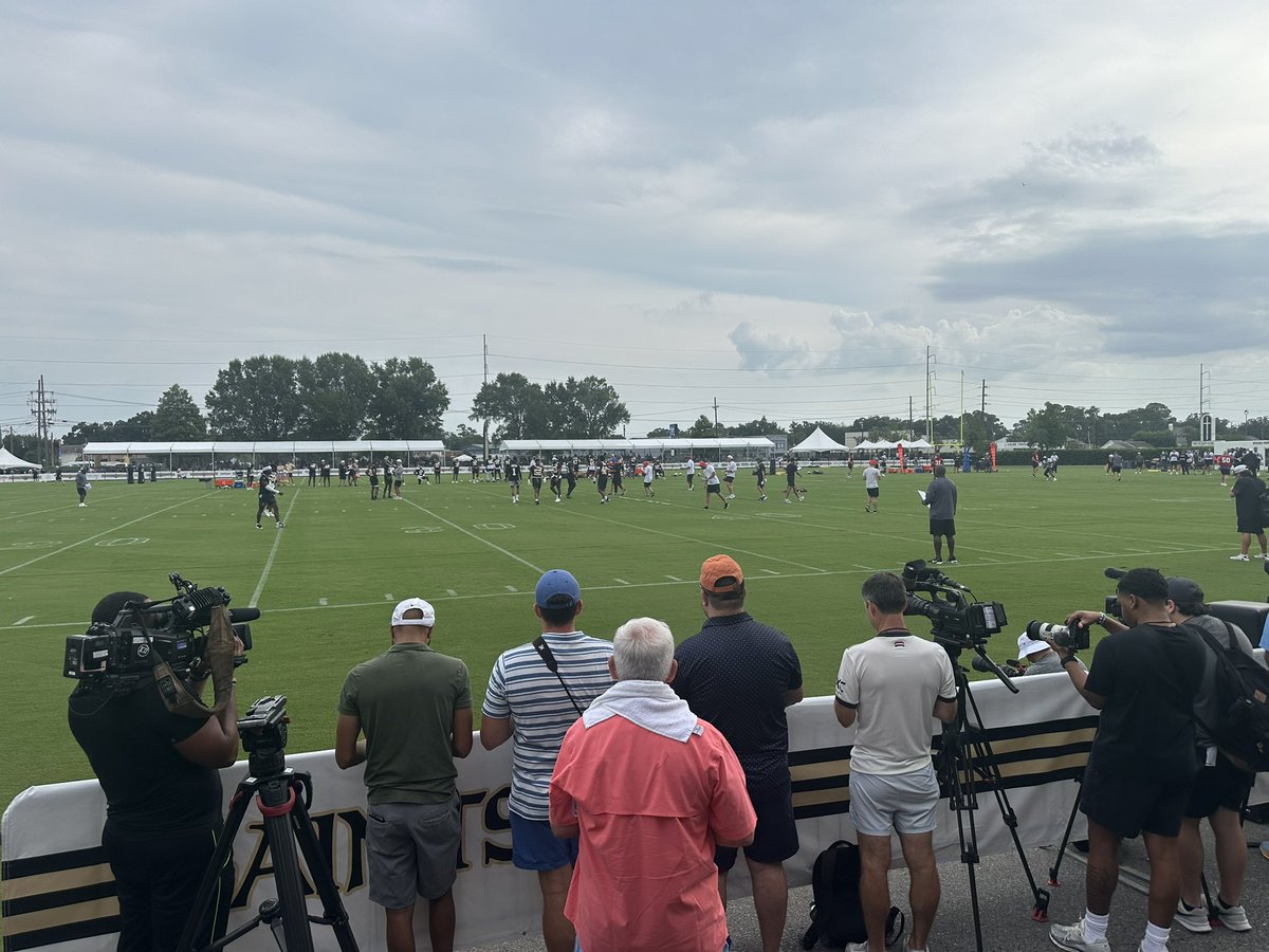 MikeHossComm's tweet image. And we are off. @WWLAMFM