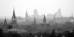 Case in point.  This is just a portion of the Milwaukee skyline on a foggy day.  This is what I want in our cities.  I also want them filled to capacity every Sunday.