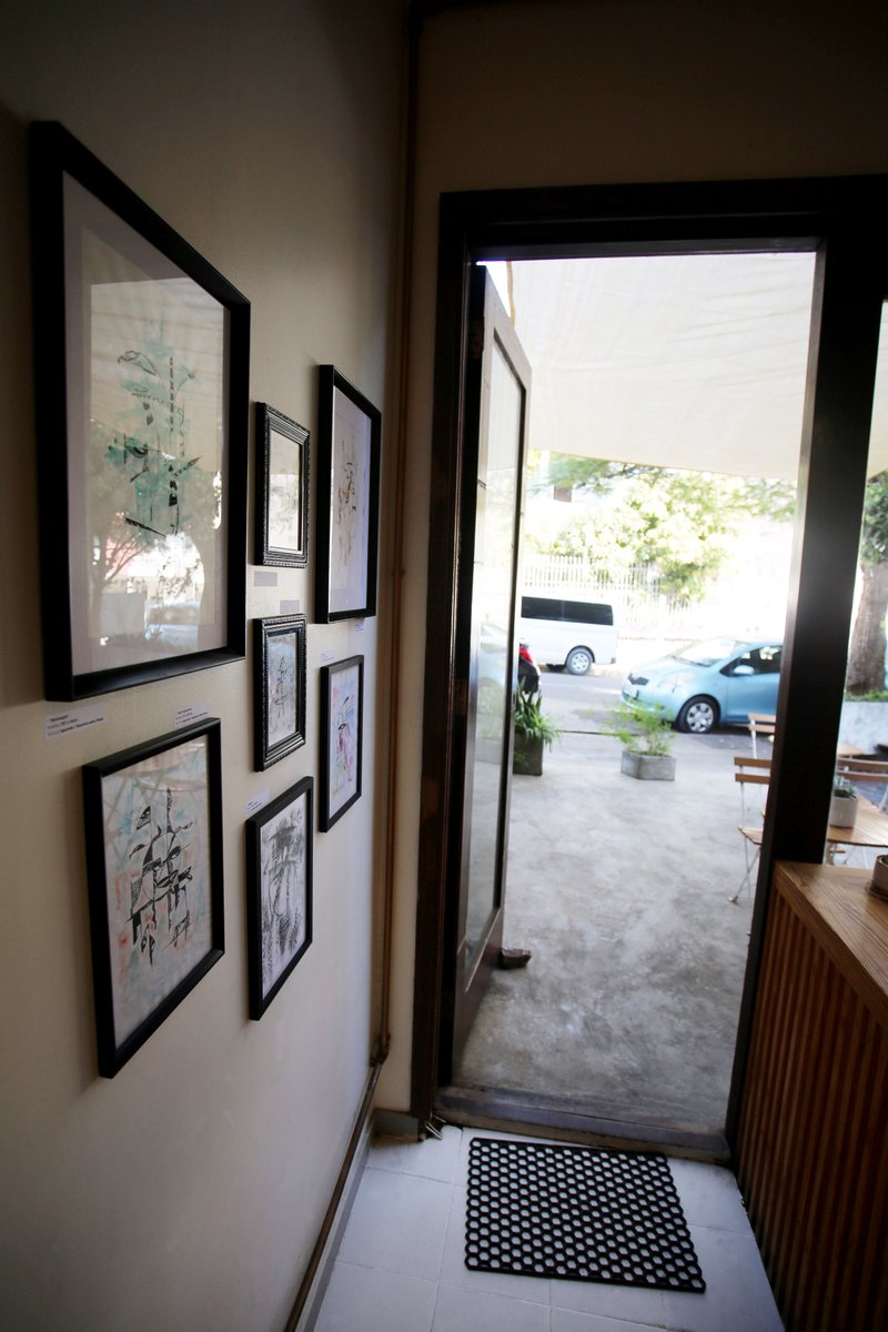 Joy Proofless (@proofless1) on Twitter photo A mostra segue para a sua recta final, aproveite para apreciá-la no Café Nora. (Av. Patrice Lumumba, R/C, No 834 - Cidade de Maputo). A mostra segue para a sua recta final, aproveite para apreciá-la no Café Nora. (Av. Patrice Lumumba, R/C, No 834 - Cidade de Maputo).